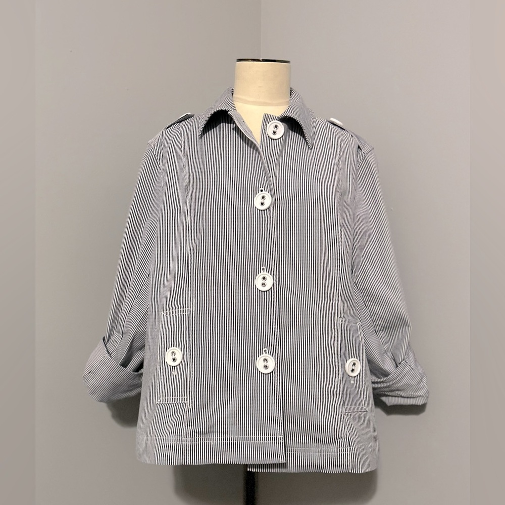 Jones NY Sport pinstriped blue & white jacket size L